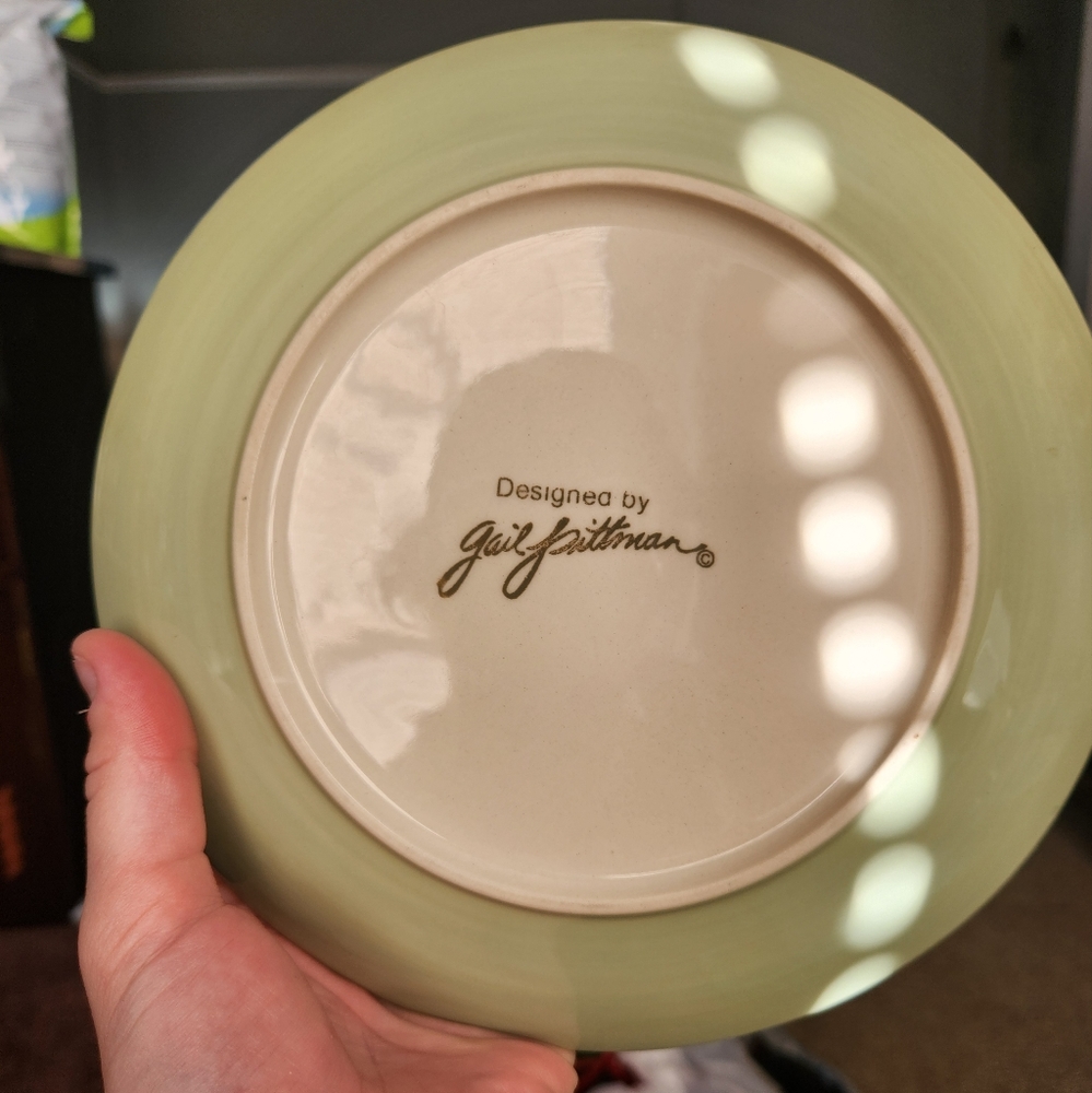 Plates - Picture 4 of 6